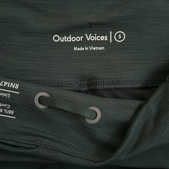OUTDOOR VOICES GREEN SHORTS!! - Picture 3 of 3